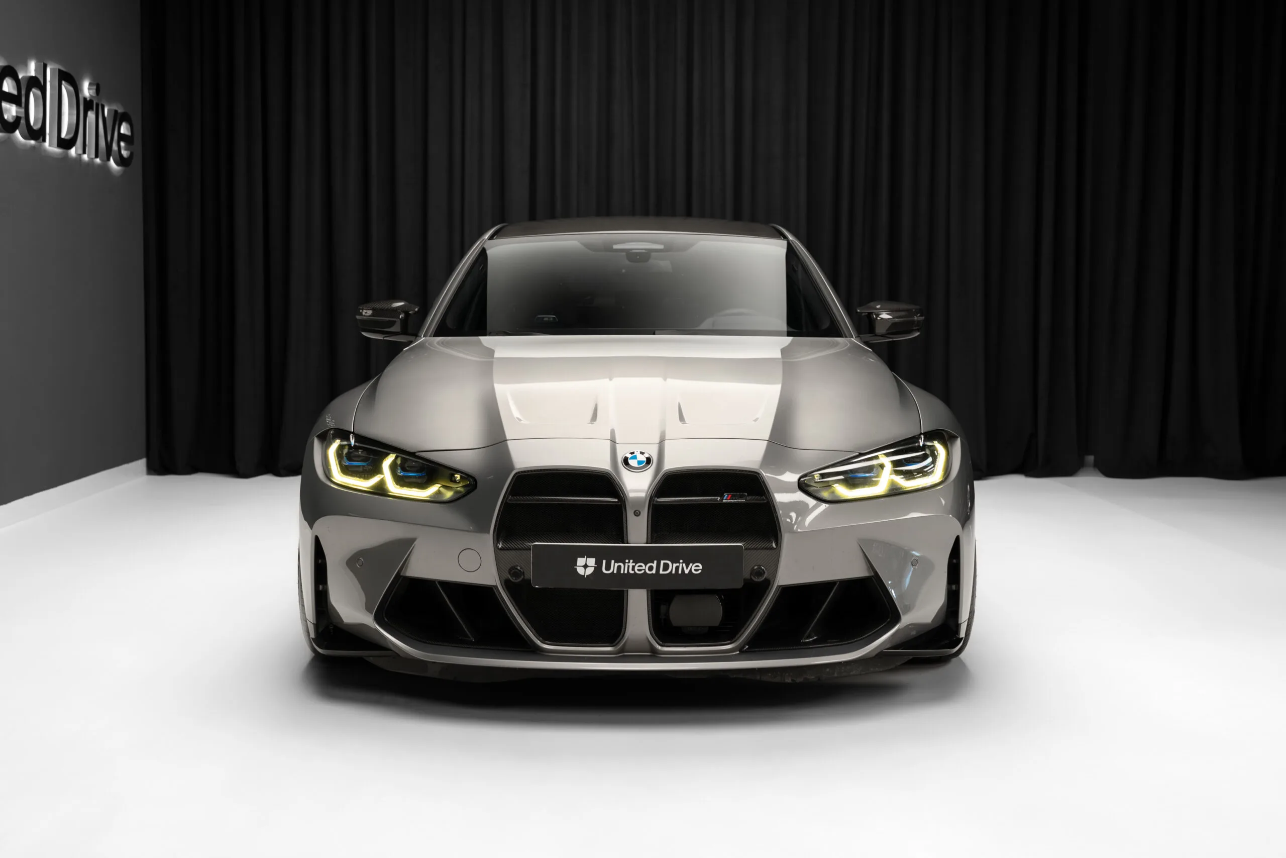 2021 BMW M3 Competition M xDrive, 2/30