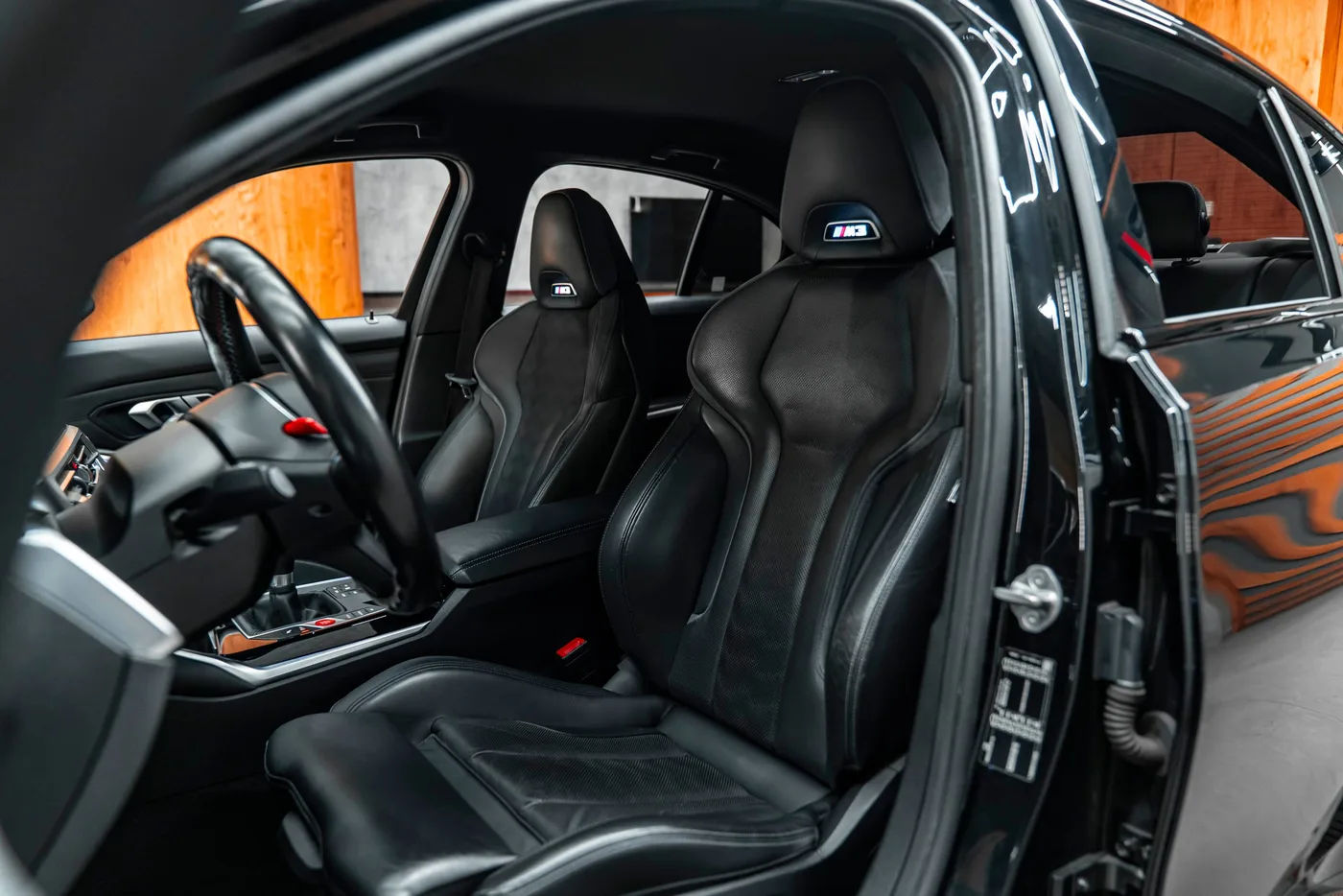 2021 BMW M3 manual proposée par un concessionnaire spécialisé à Bratislava, Slovaquie, photo 8 sur 15