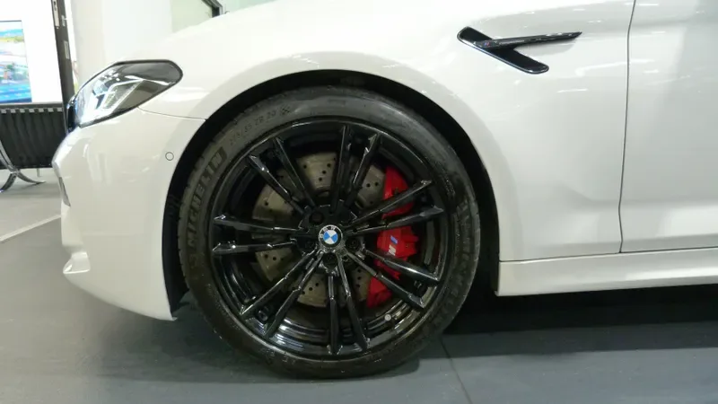 2021 Bmw M5 CS, 4/30