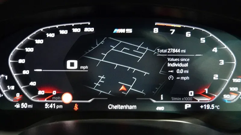 2021 Bmw M5 CS, 25/30