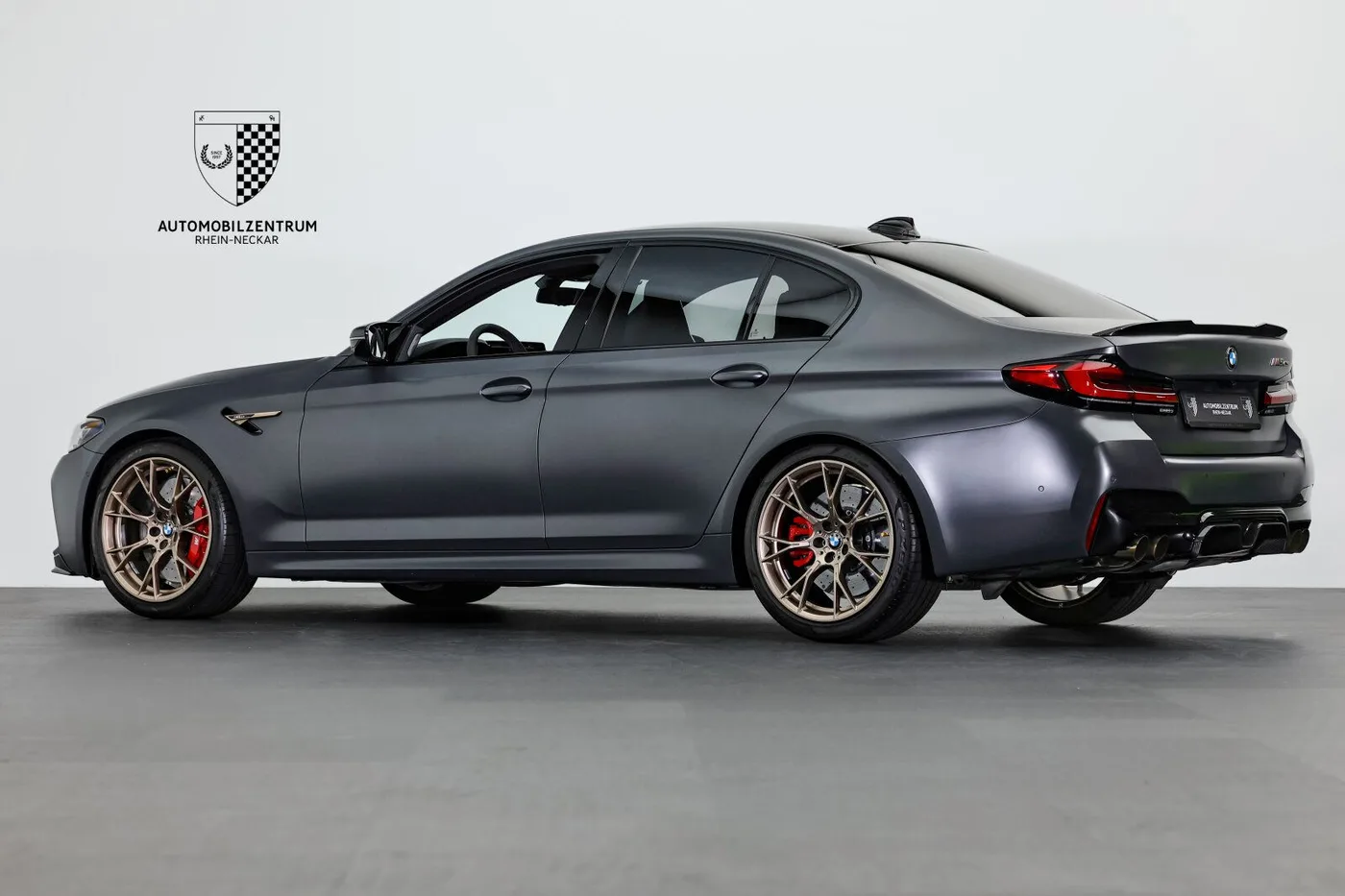 2021 BMW M5 CS offered by a supercar dealer in Viernheim, Germany, photo 5 of 25