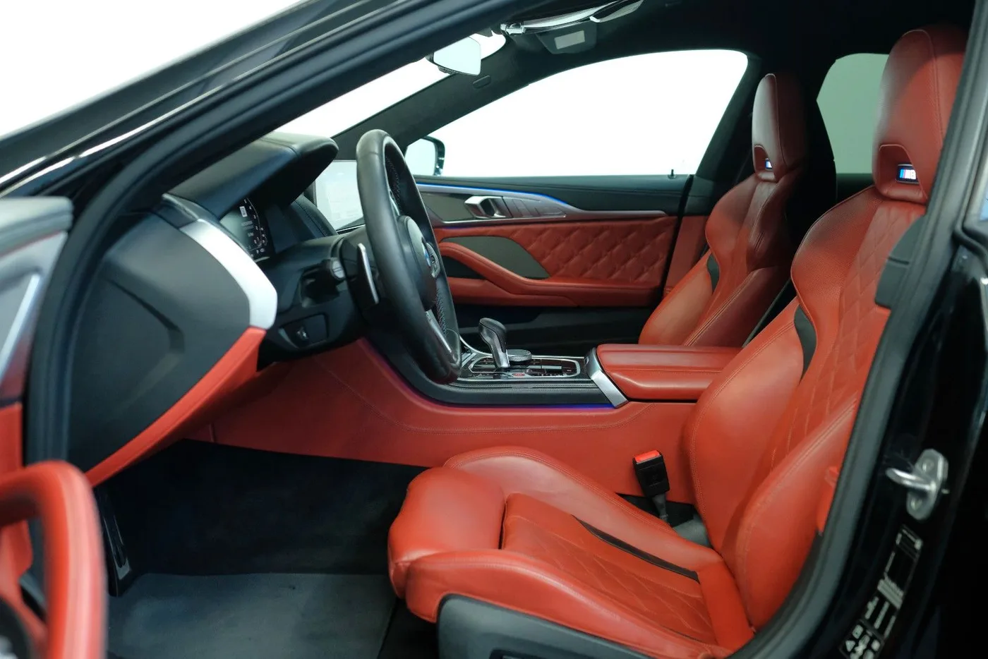2021 BMW M8 Competition Gran Coupé offered by a specialist dealer in Nuremberg, Germany, photo 13 of 15