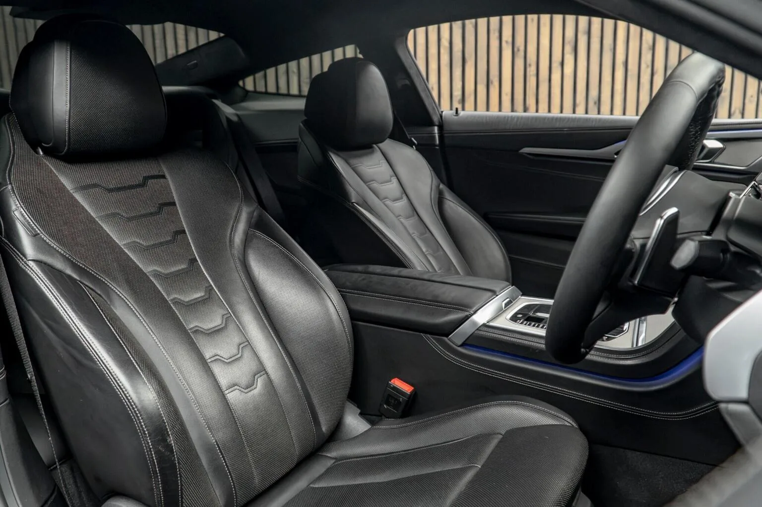 2021 BMW M850i xDrive Coupé, 2/30