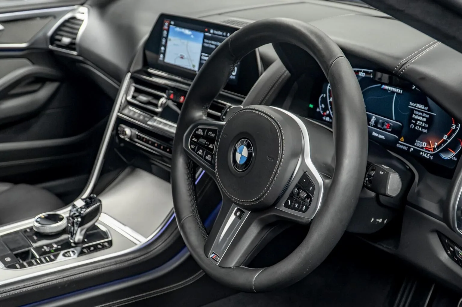 2021 BMW M850i xDrive Coupé, 28/30