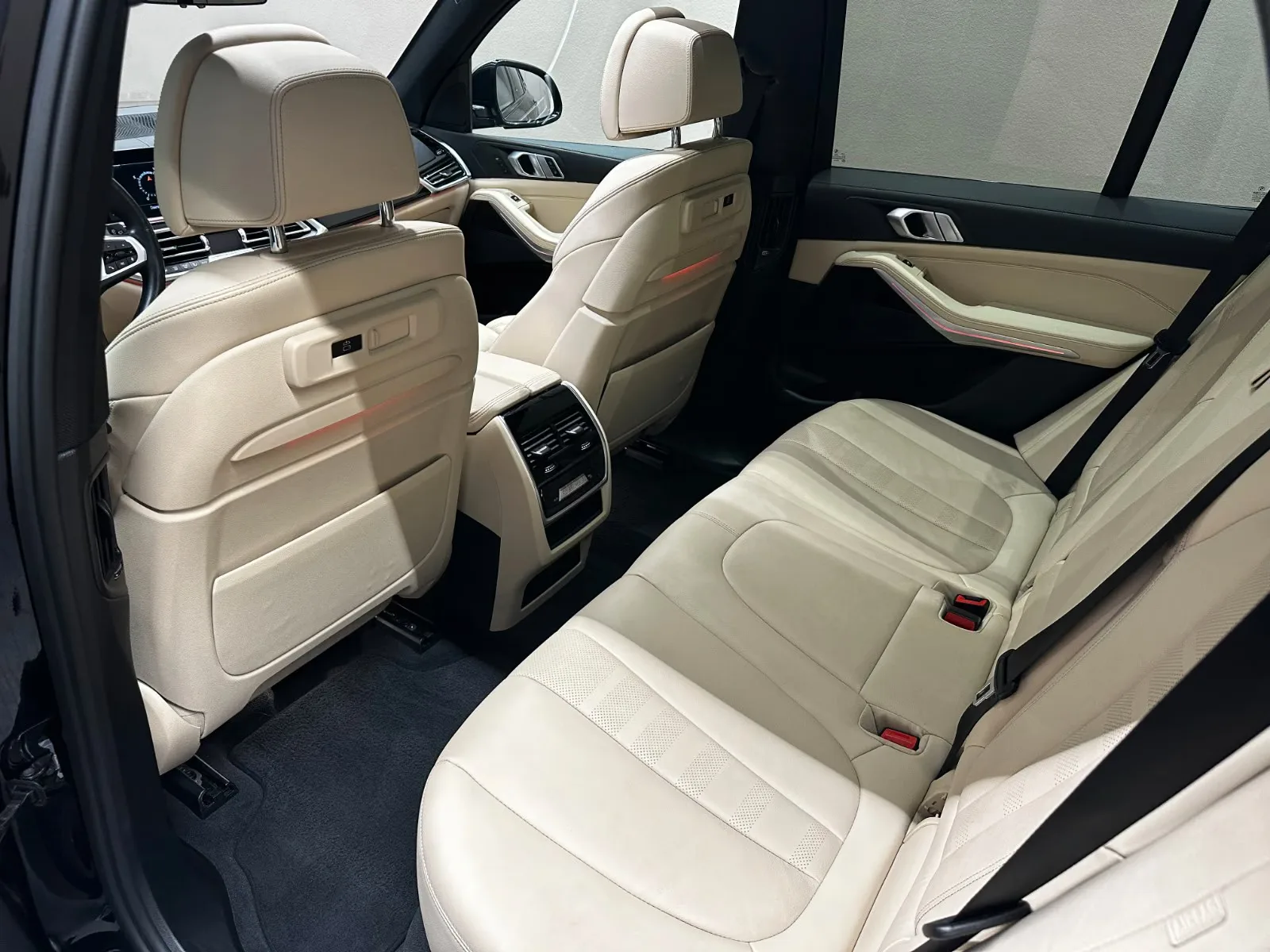 2021 BMW X5 M50i, 12/26