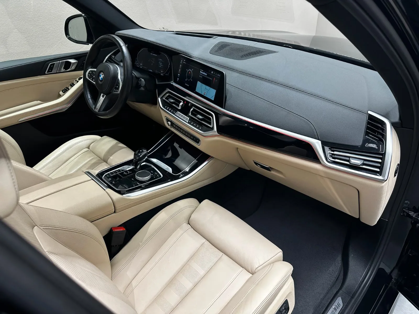 2021 BMW X5 M50i, 21/26