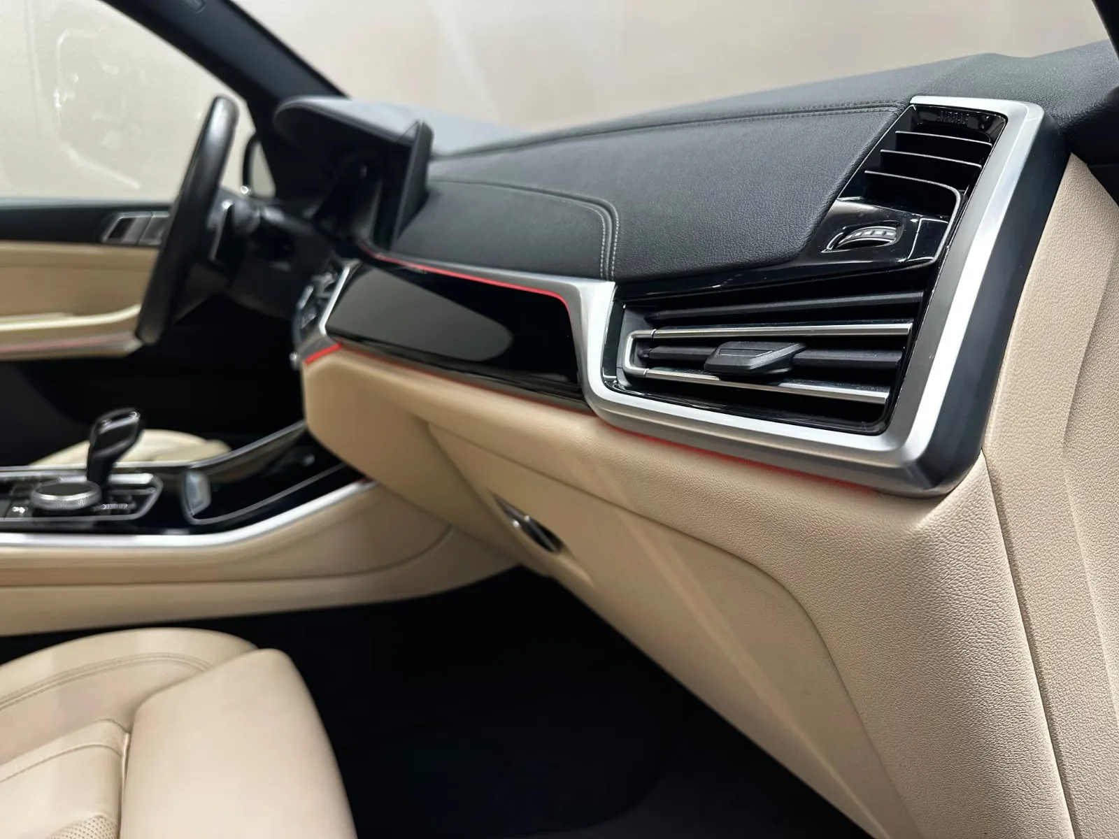 2021 BMW X5 M50i, 22/26