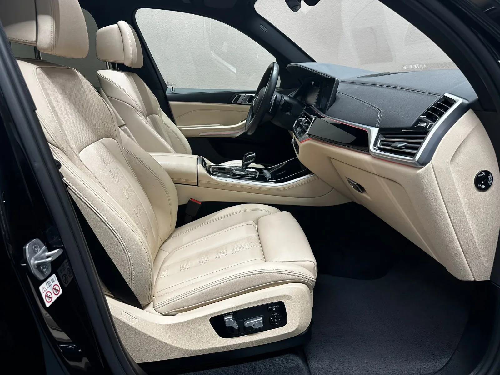 2021 BMW X5 M50i, 23/26