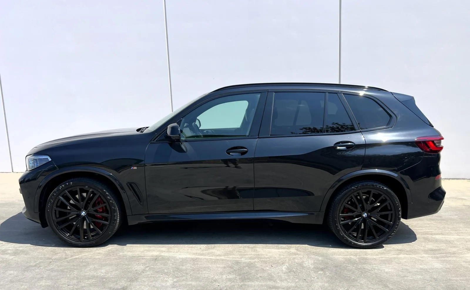 2021 BMW X5 M50i, 8/28