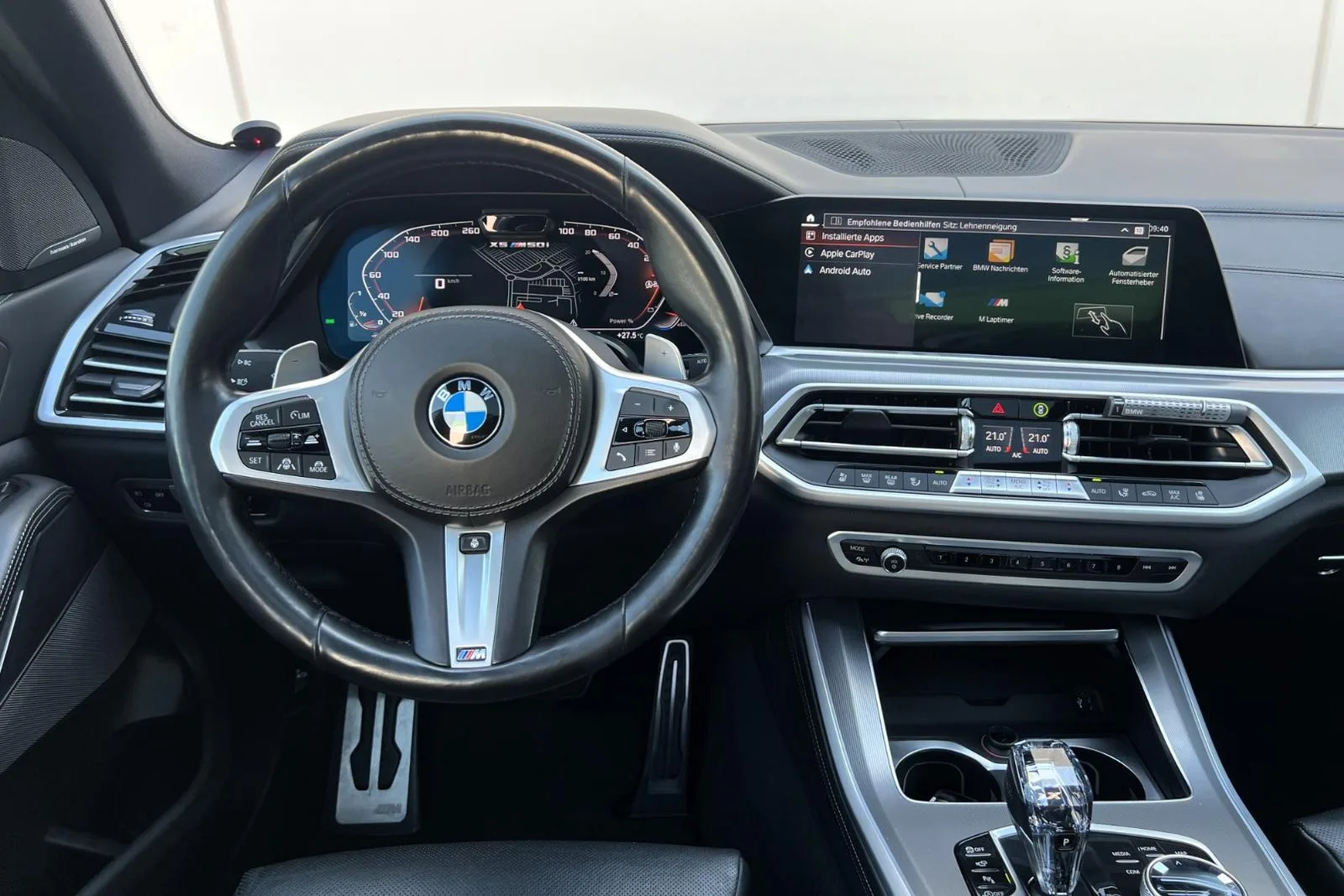 2021 BMW X5 M50i, 9/28