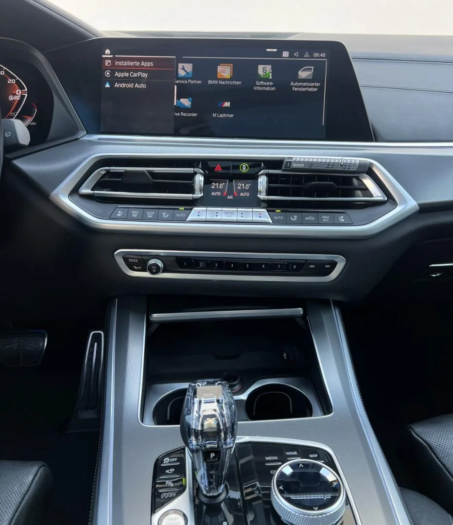 2021 BMW X5 M50i, 12/28