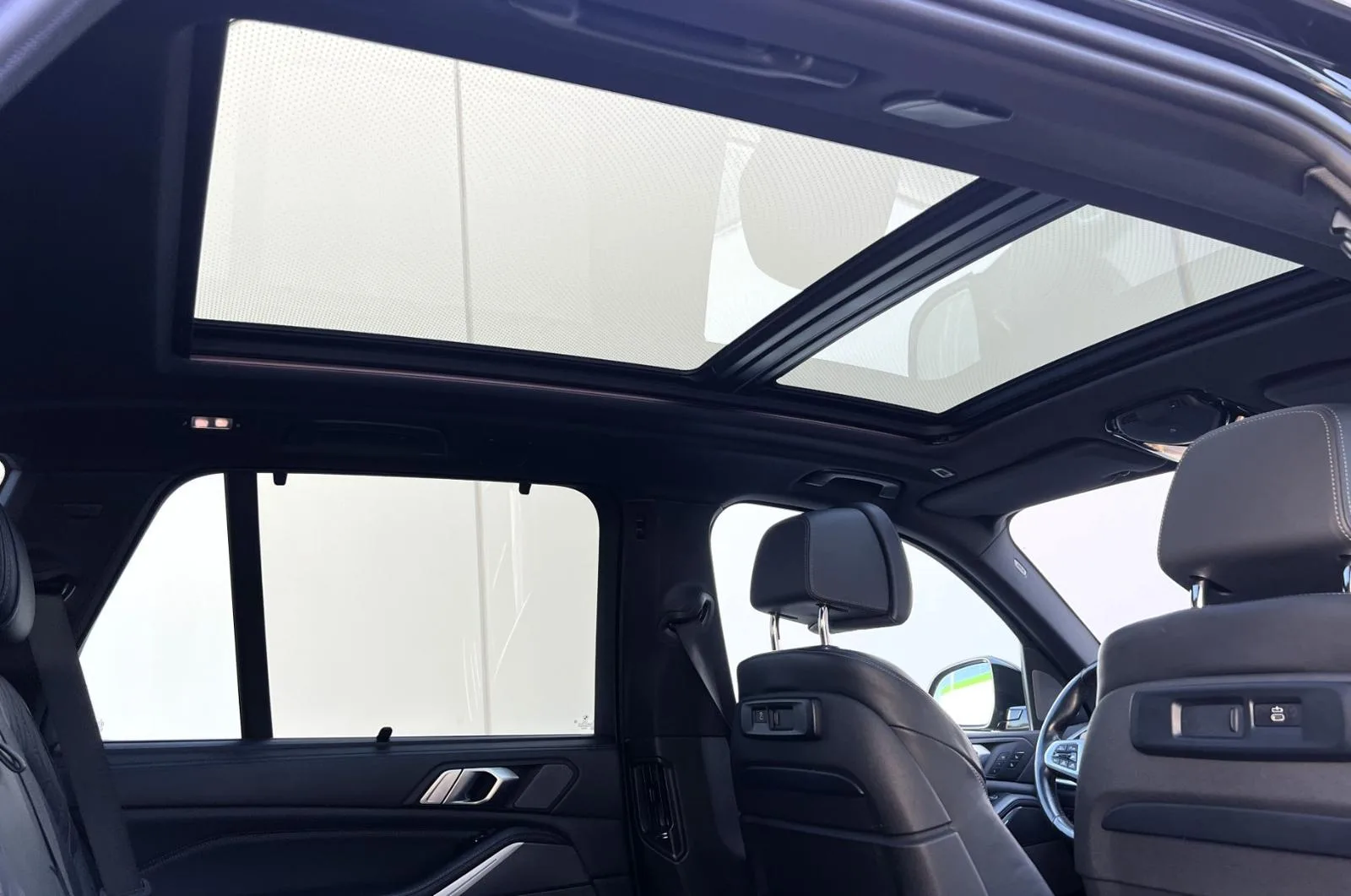 2021 BMW X5 M50i, 20/28