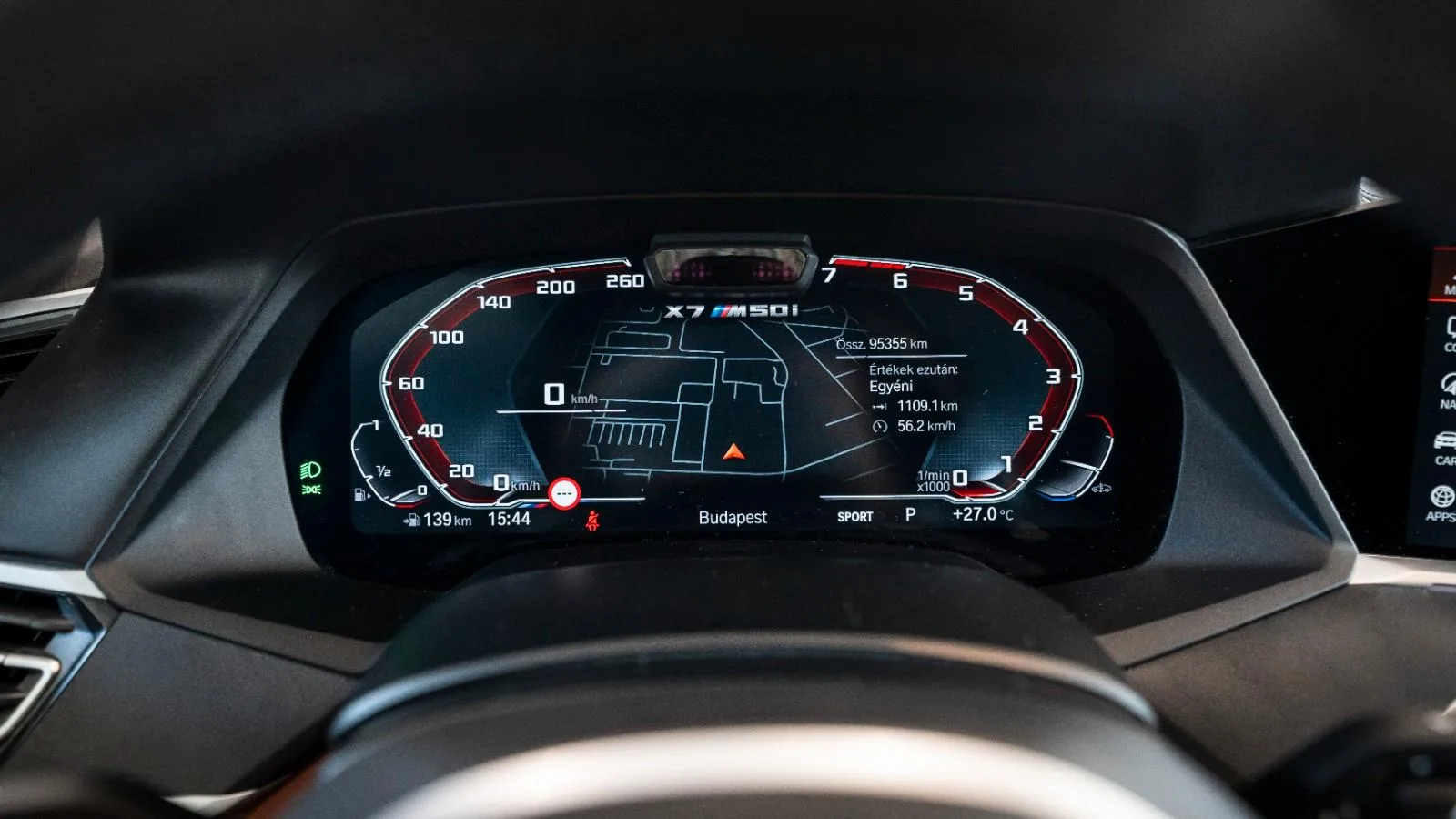 2021 BMW X7 M50i, 10/13