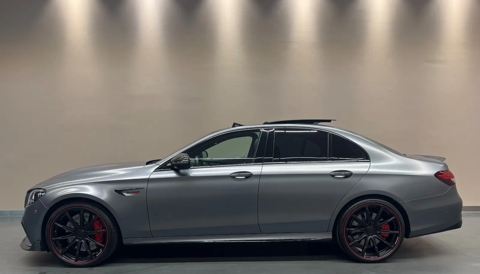 2021 BRABUS E 700, 3/30