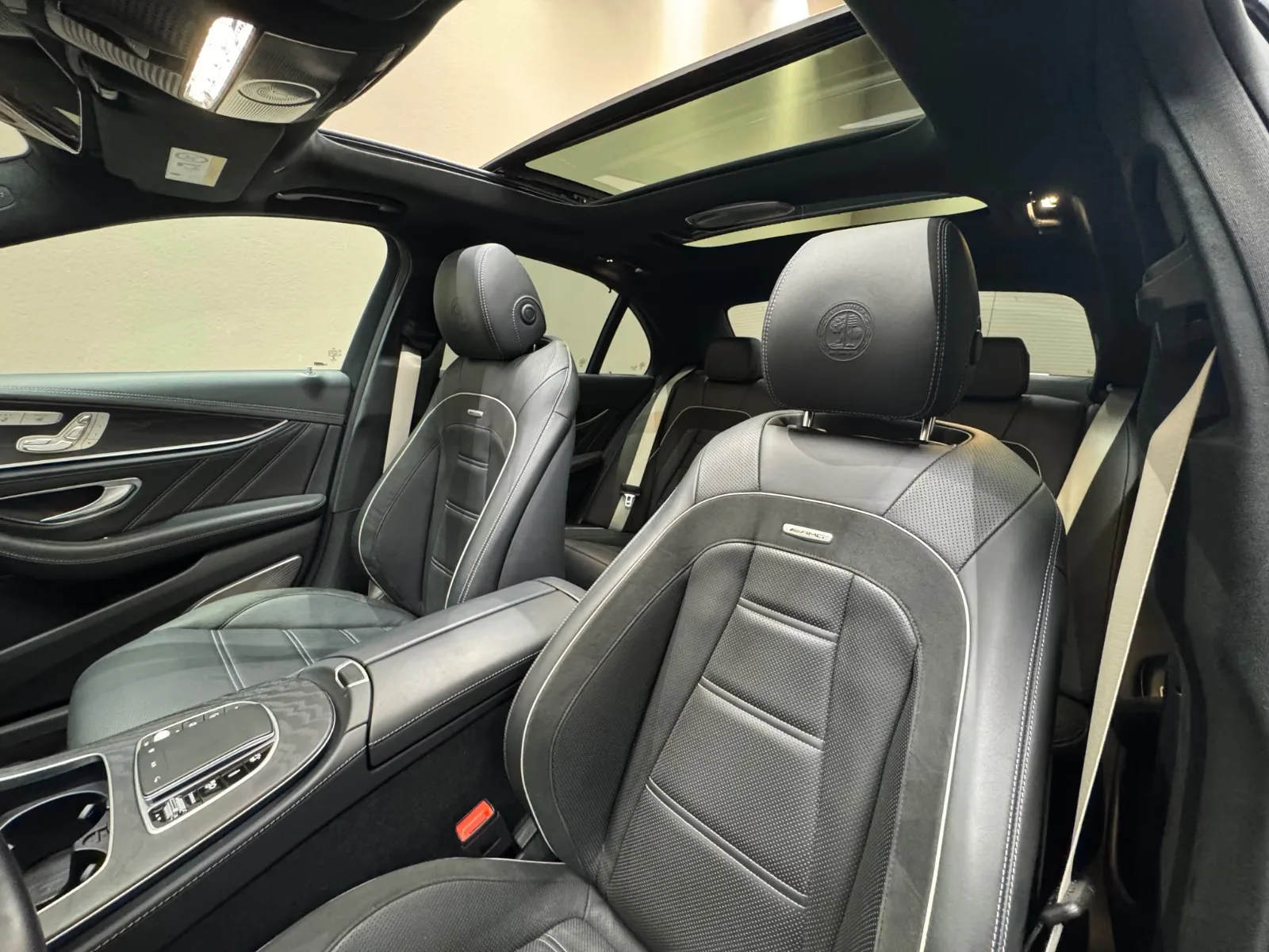 2021 BRABUS E 700, 15/30