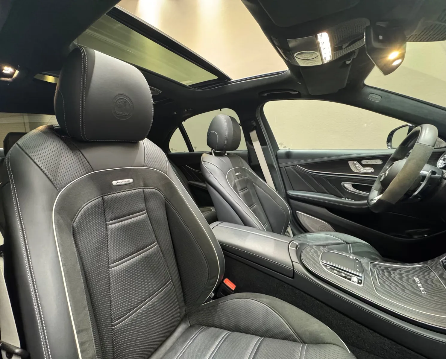 2021 BRABUS E 700, 21/30