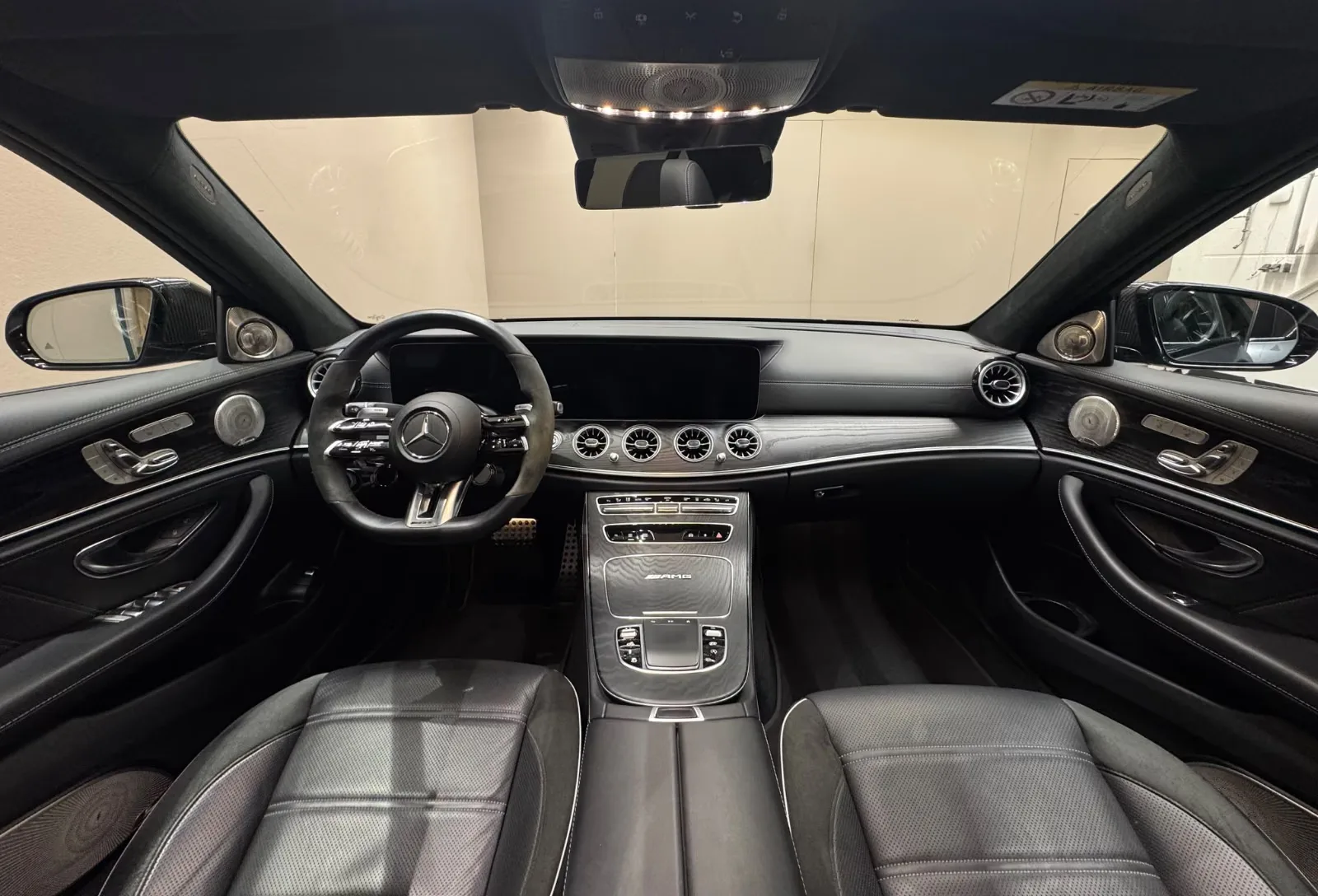 2021 BRABUS E 700, 27/30