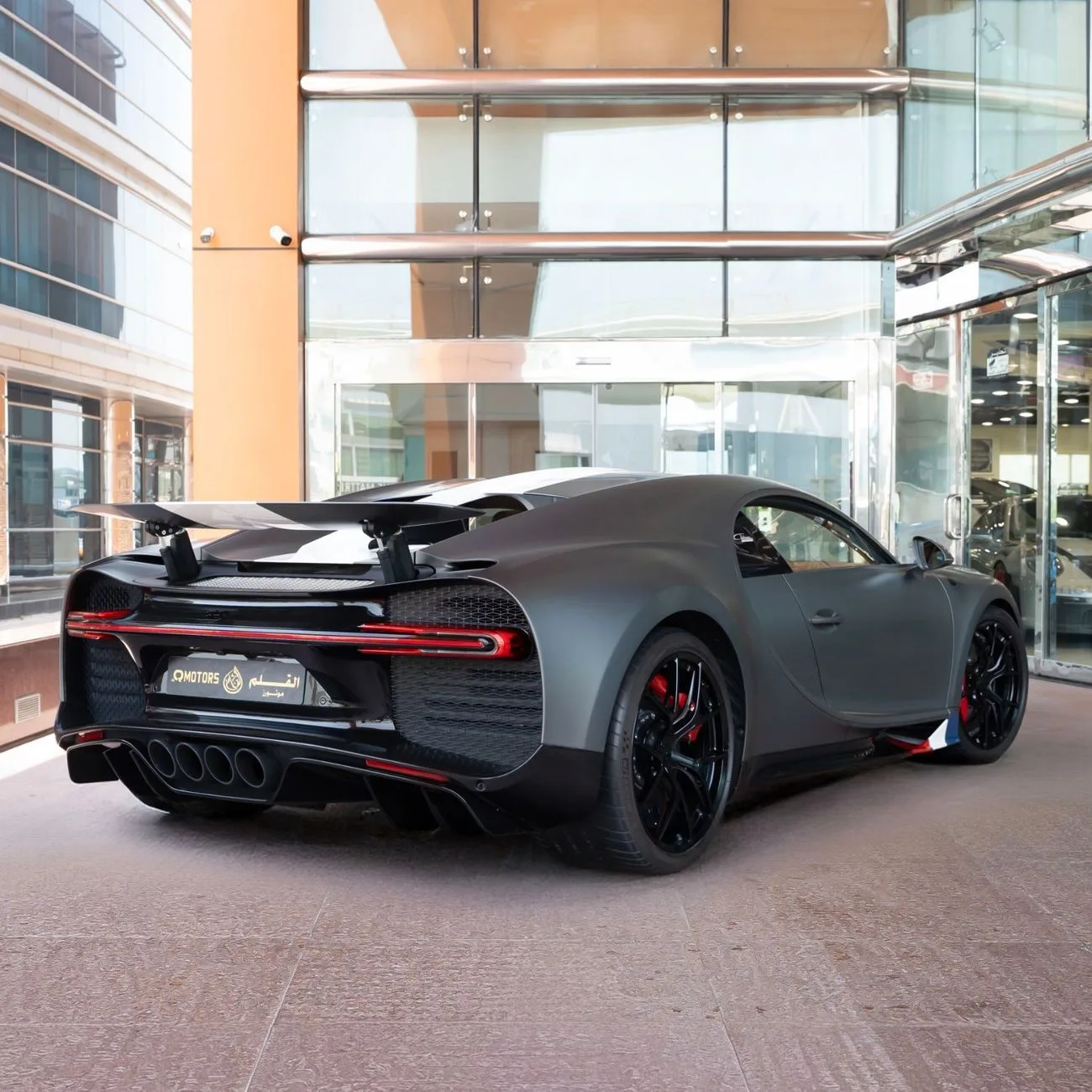 2021 Bugatti Chiron Les Légendes du Ciel, 1 of 20 angeboten von einem Fachhändler in Dubai, Vereinigte Arabische Emirate, Foto 3 von 29