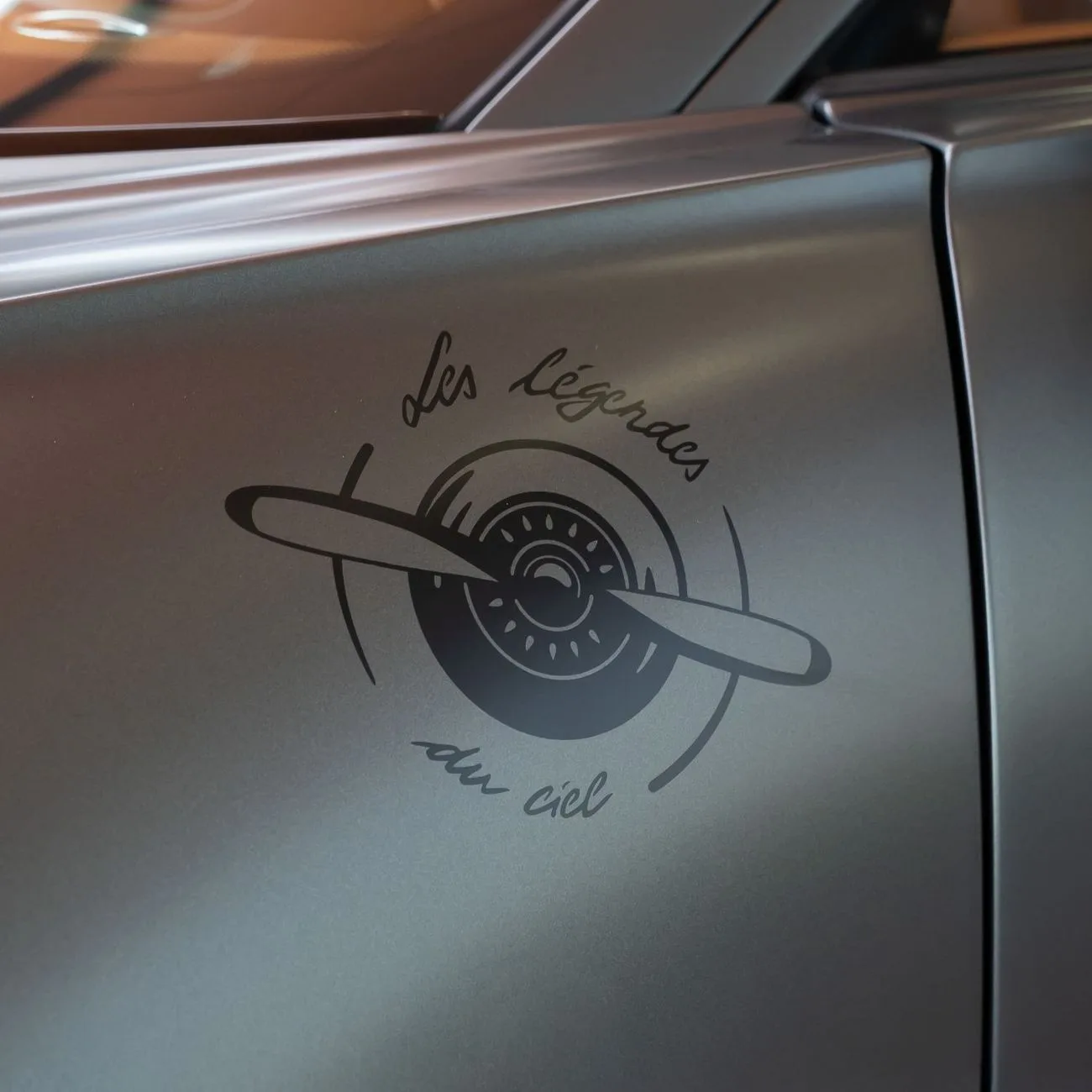 2021 Bugatti Chiron Les Légendes du Ciel, 1 of 20 angeboten von einem Fachhändler in Dubai, Vereinigte Arabische Emirate, Foto 28 von 29
