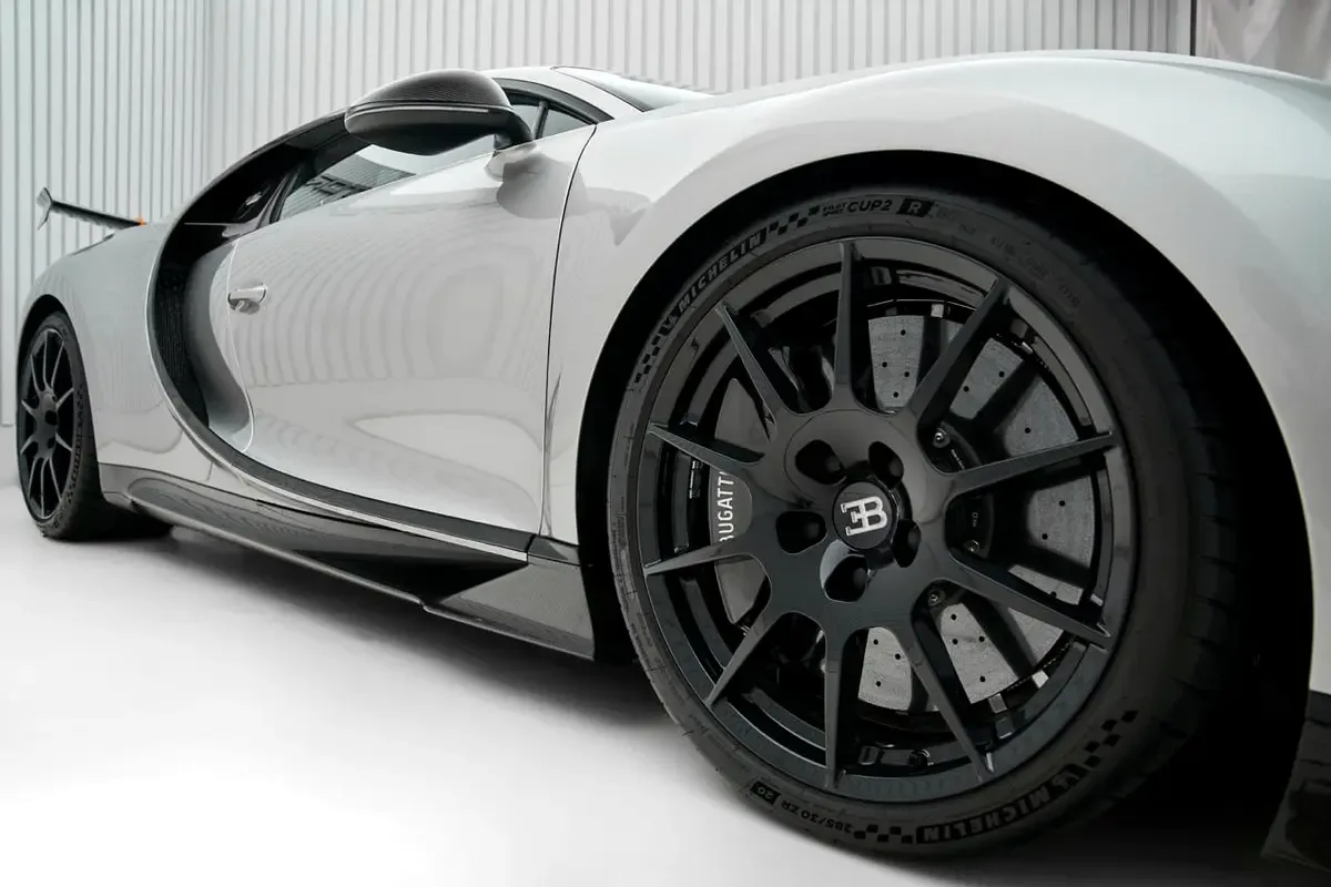 2021 Bugatti Chiron Pur Sport, 10/15
