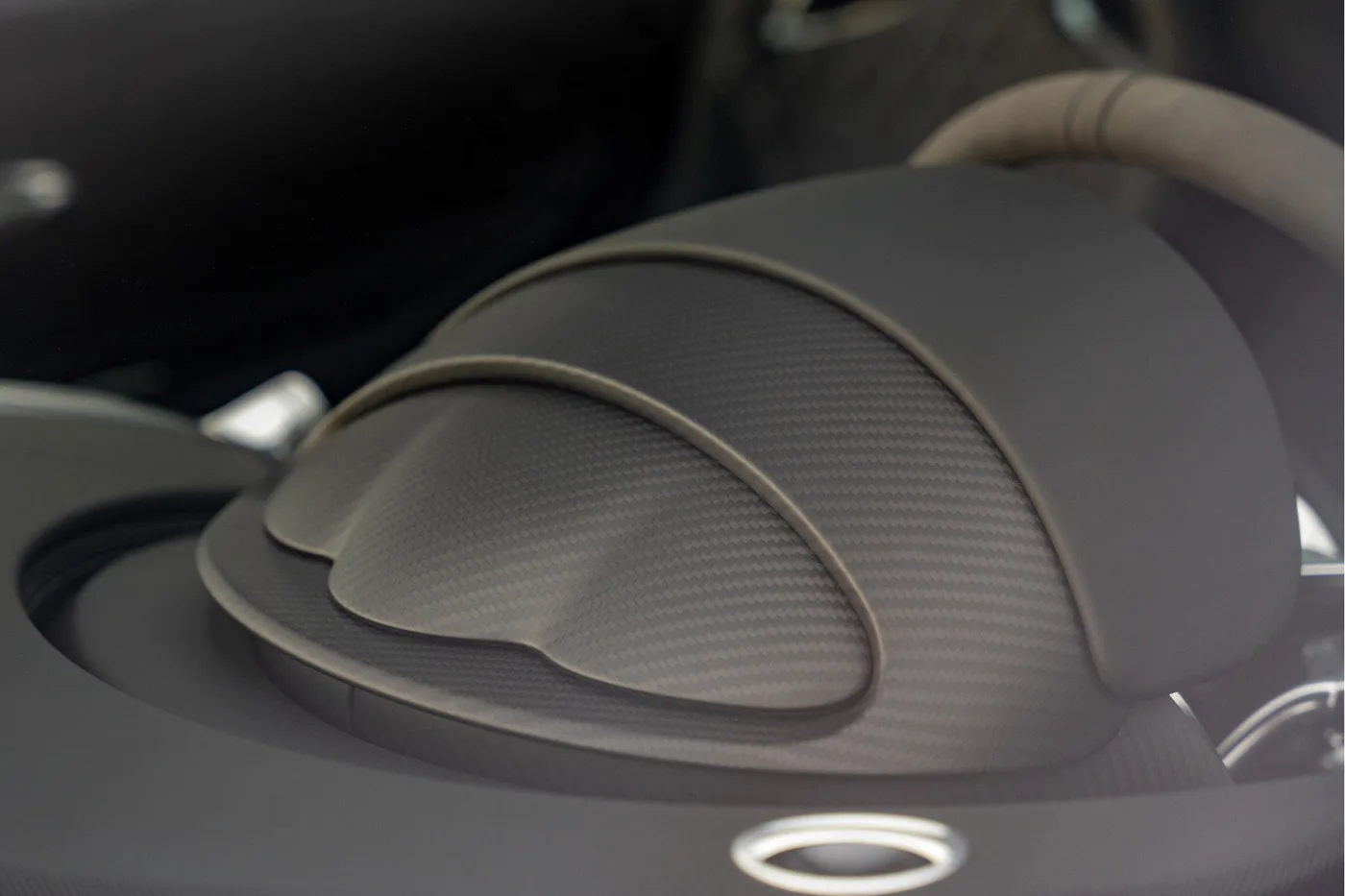 2021 Bugatti Chiron Sport offered by a supercar dealer in Woerden, Netherlands, photo 20 of 25