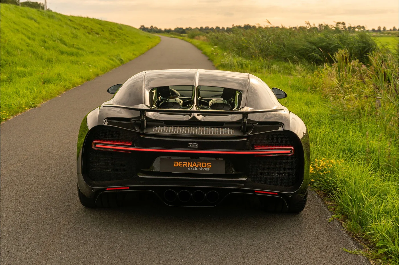 2021 Bugatti Chiron Sport offered by a supercar dealer in Woerden, Netherlands, photo 24 of 25