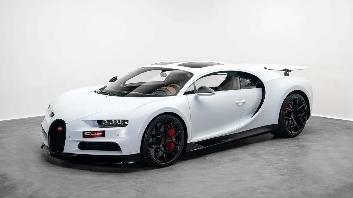 2021 Bugatti Chiron Sport angeboten von einem Fachhändler in Dubai, Vereinigte Arabische Emirate, Foto 2 von 25