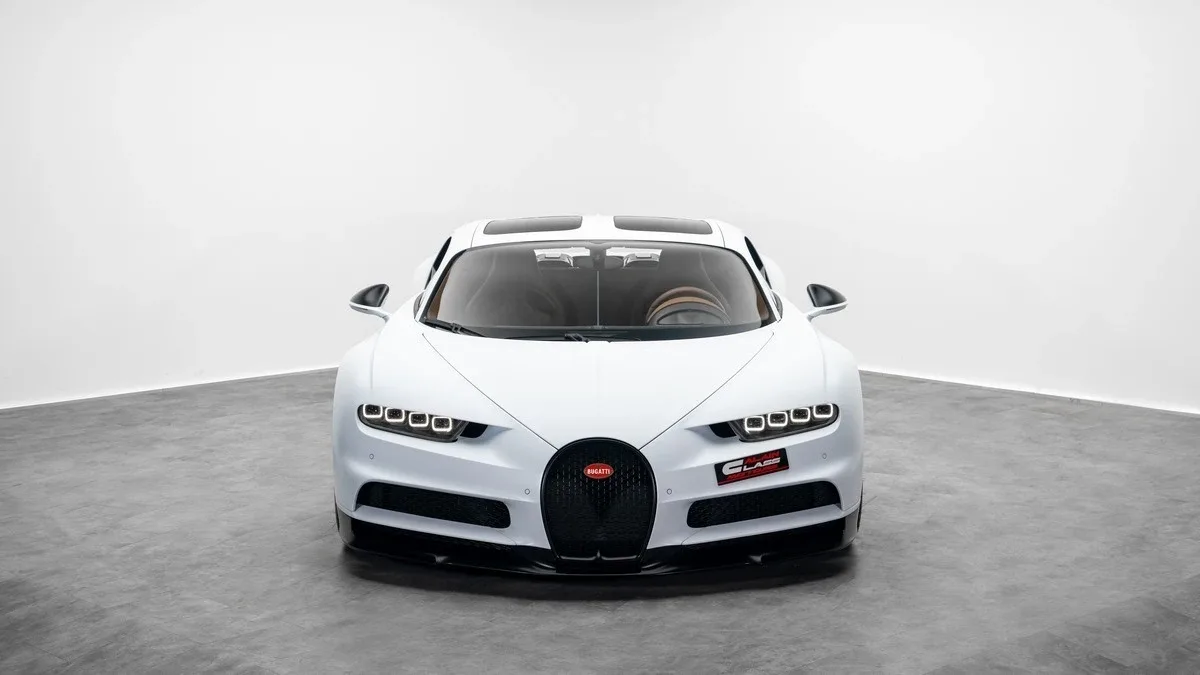 2021 Bugatti Chiron Sport angeboten von einem Fachhändler in Dubai, Vereinigte Arabische Emirate, Foto 4 von 25