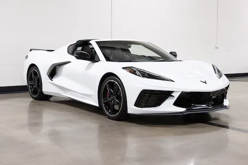 2021 Chevrolet Corvette Stingray 3LT vendue par un concessionnaire spécialisé à Costa Mesa, États-Unis, photo principale