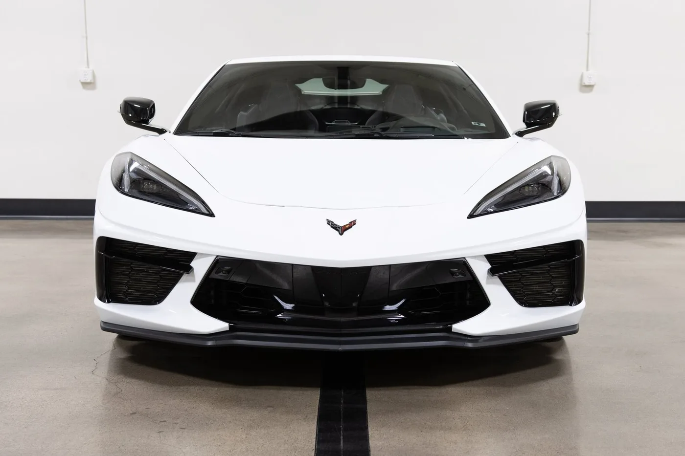 2021 Chevrolet Corvette Stingray 3LT sold by a specialist dealer in Costa Mesa, United States, photo 3 of 15