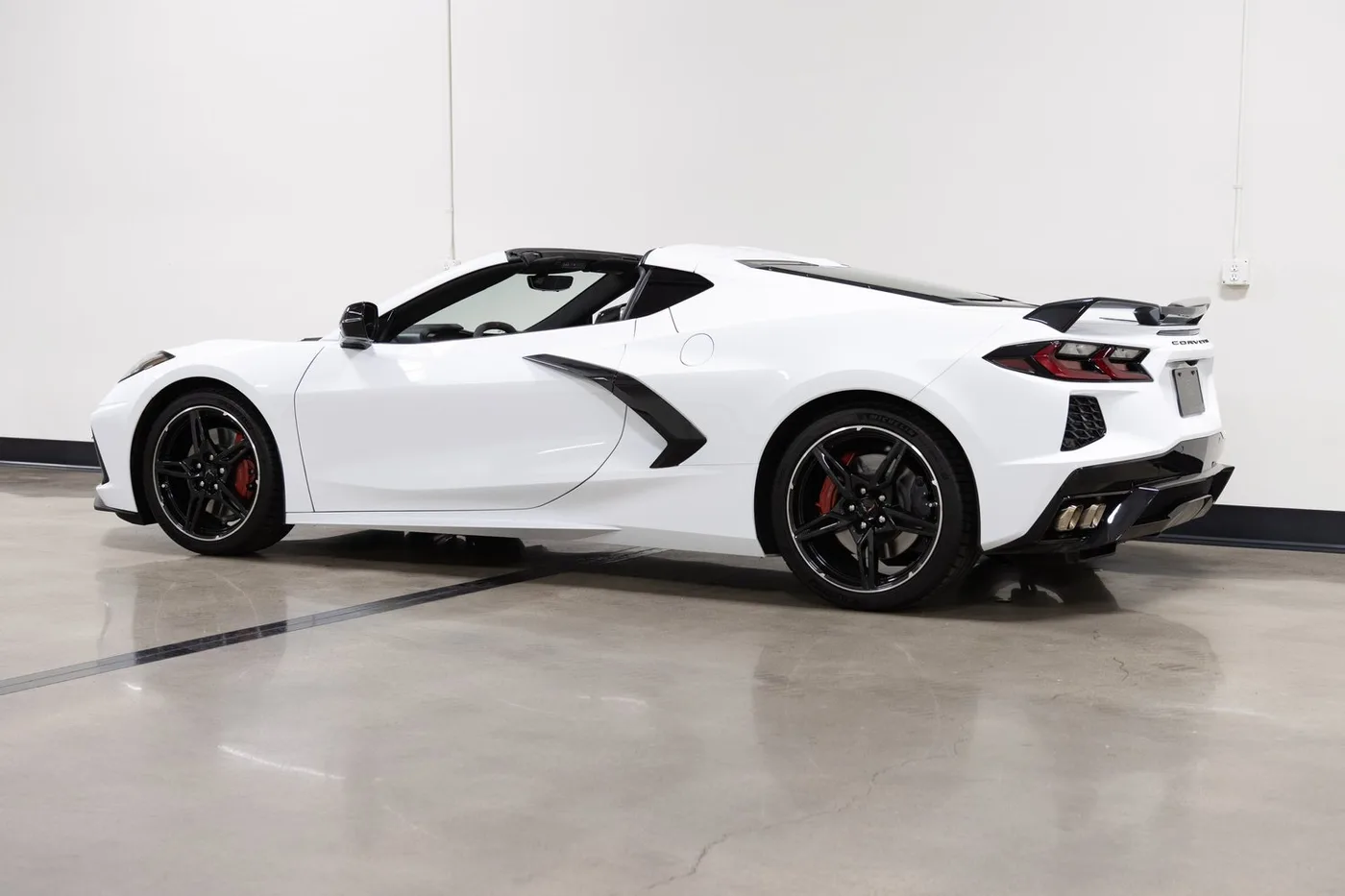 2021 Chevrolet Corvette Stingray 3LT sold by a specialist dealer in Costa Mesa, United States, photo 7 of 15