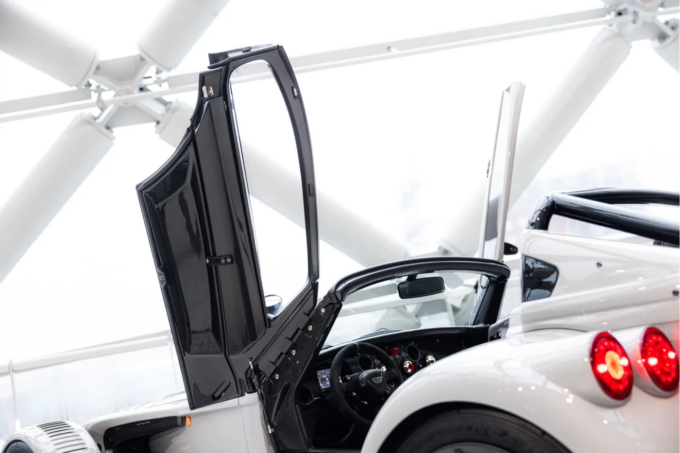 2021 Donkervoort D8 GTO-JD70 proposée par un concessionnaire agréé McLaren et Morgan à Utrecht, Pays-Bas, photo 12 sur 25