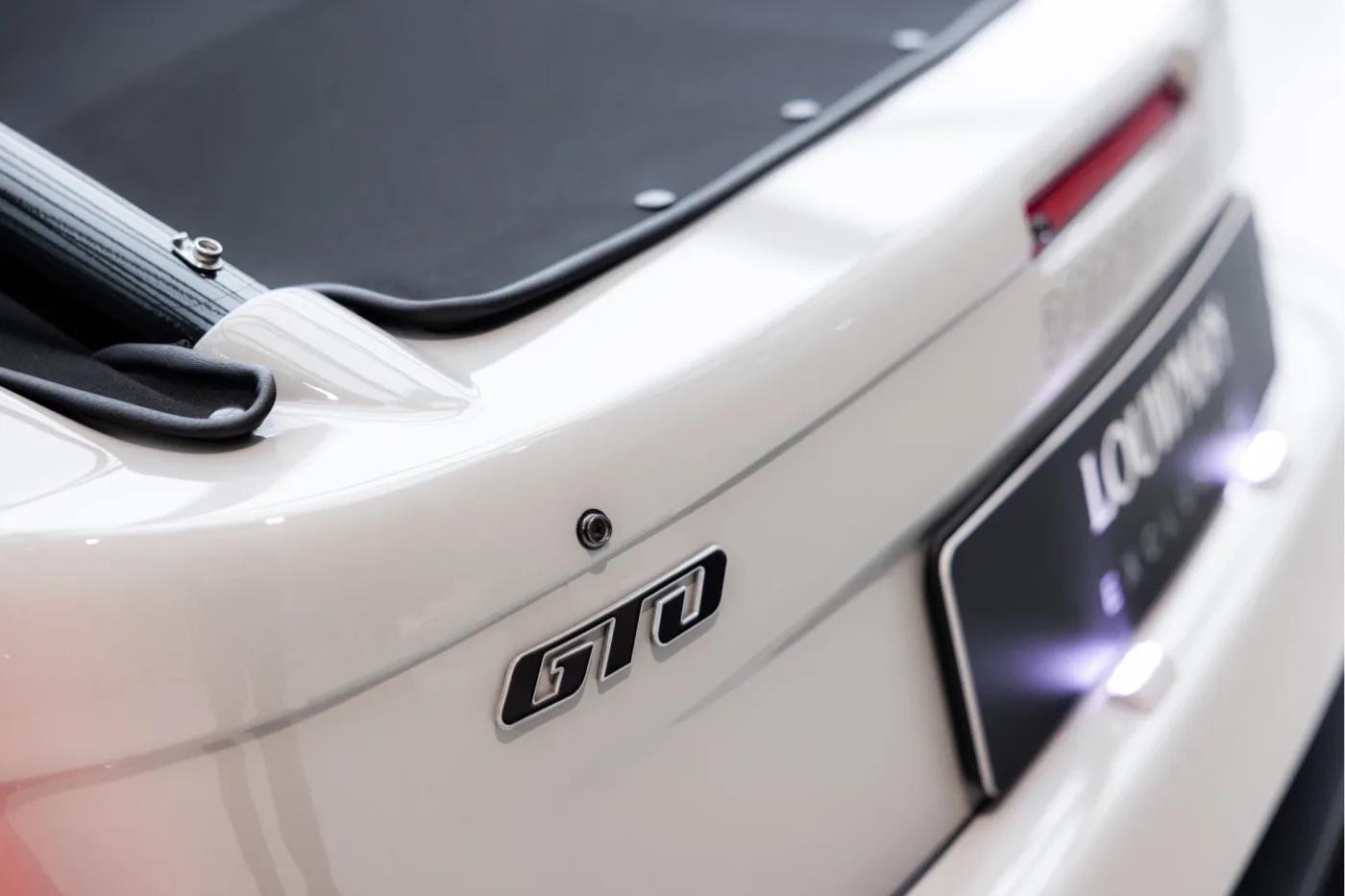 2021 Donkervoort D8 GTO-JD70 proposée par un concessionnaire agréé McLaren et Morgan à Utrecht, Pays-Bas, photo 13 sur 25