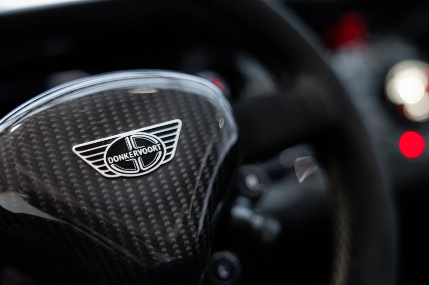 2021 Donkervoort D8 GTO-JD70 proposée par un concessionnaire agréé McLaren et Morgan à Utrecht, Pays-Bas, photo 24 sur 25