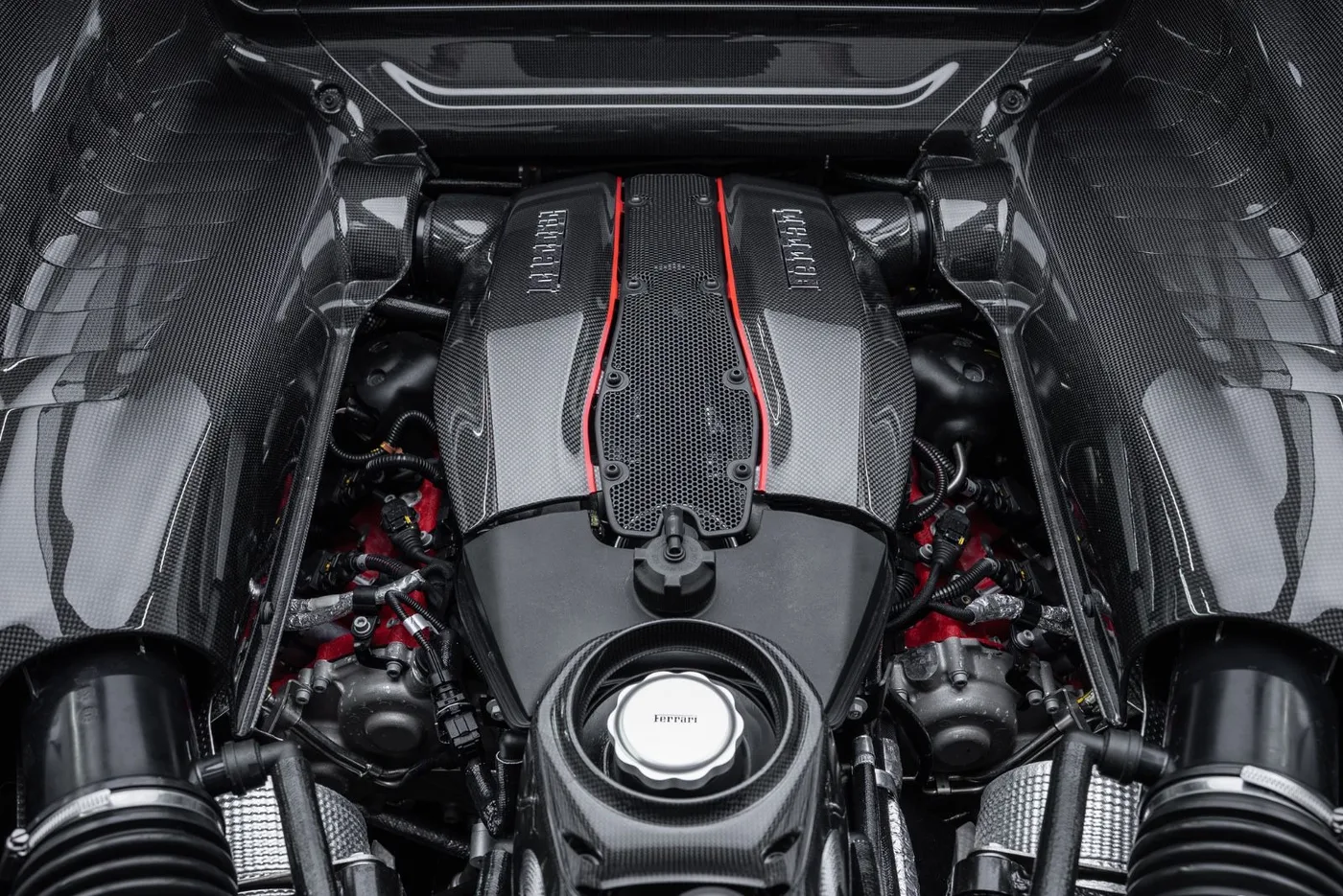 2021 Ferrari 488 Pista proposée par un concessionnaire spécialisé à Putzbrunn, Allemagne, photo 9 sur 15