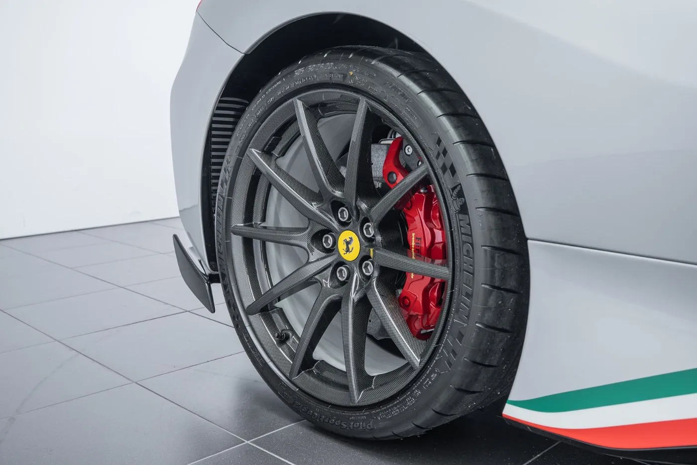 2021 Ferrari 488 Pista proposée par un concessionnaire spécialisé à Putzbrunn, Allemagne, photo 14 sur 15