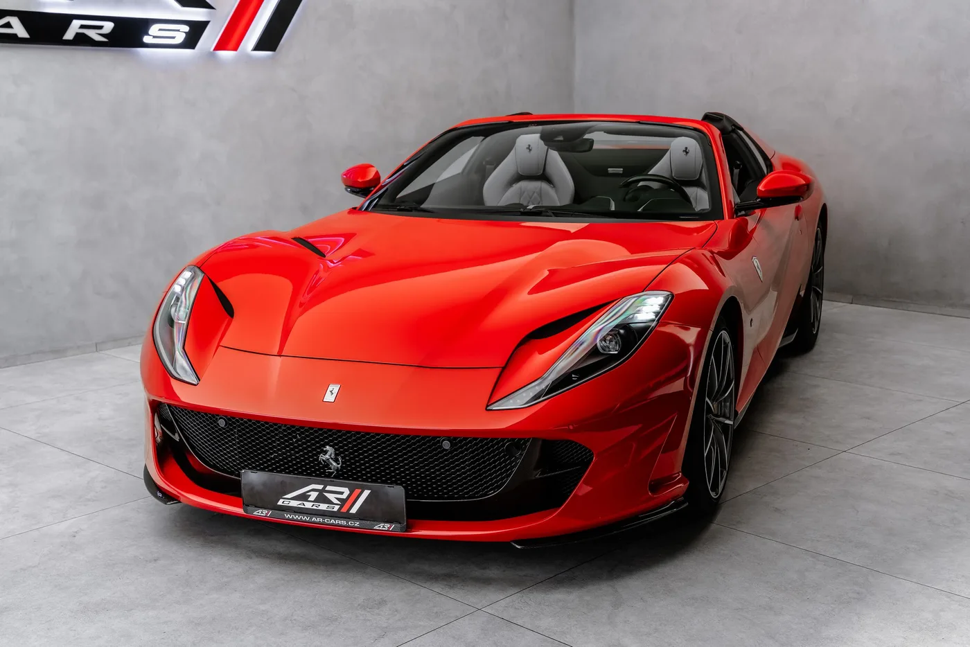 2021 Ferrari 812 GTS offered by a specialist dealer in Ostrava, Czechia, photo 4 of 15