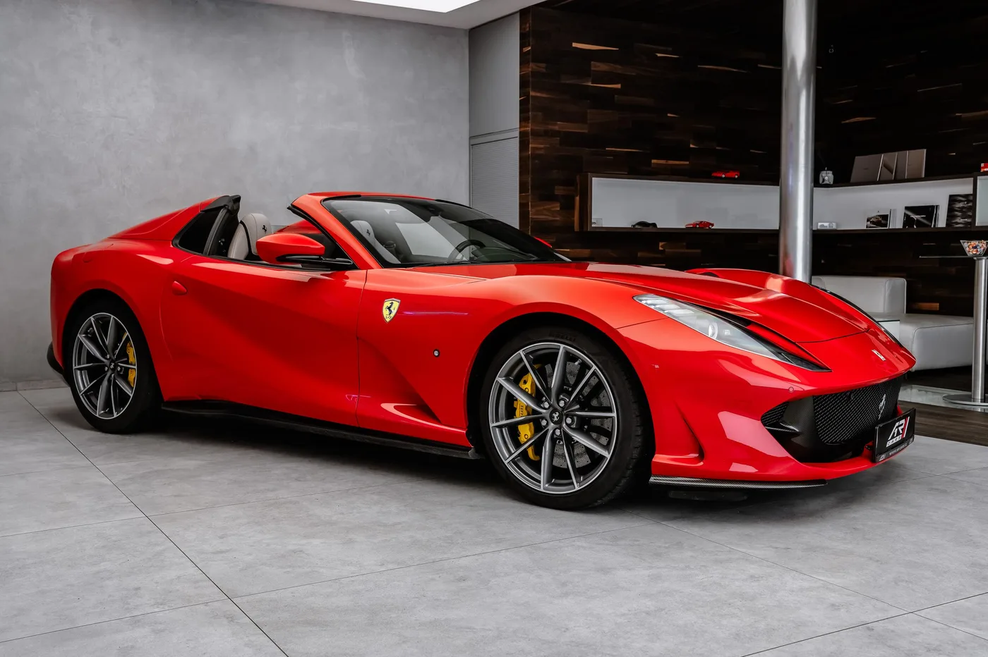 2021 Ferrari 812 GTS offered by a specialist dealer in Ostrava, Czechia, photo 5 of 15