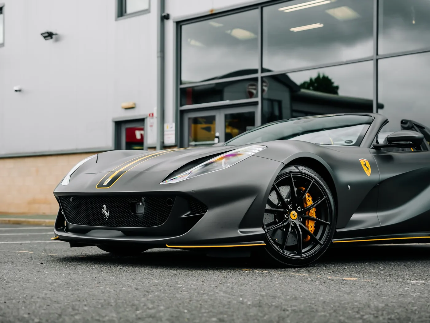 2021 Ferrari 812 GTS proposée par un spécialiste de la supercar à Preston, Royaume-Uni, photo 21 sur 25