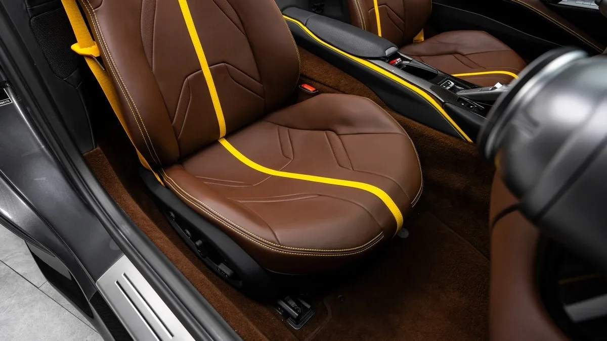 2021 Ferrari 812 GTS angeboten von einem Fachhändler in Dubai, Vereinigte Arabische Emirate, Foto 21 von 25