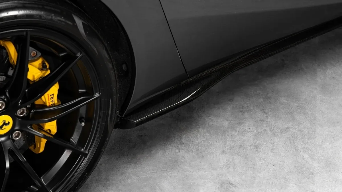 2021 Ferrari 812 GTS angeboten von einem Fachhändler in Dubai, Vereinigte Arabische Emirate, Foto 24 von 25