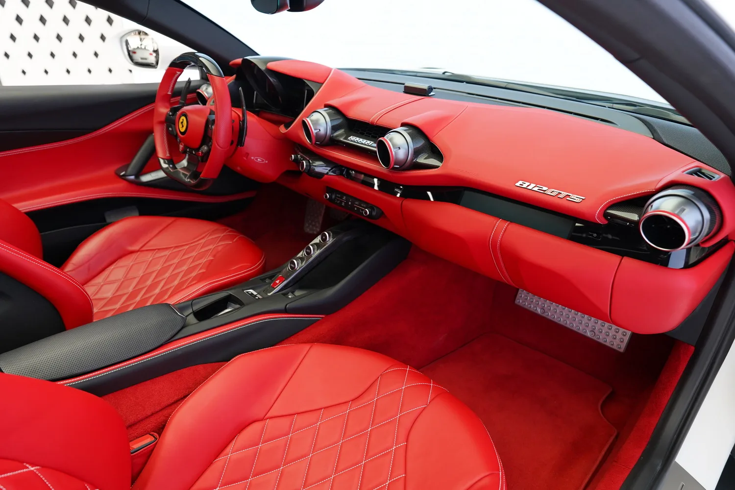 2021 Ferrari 812 GTS, 11/19