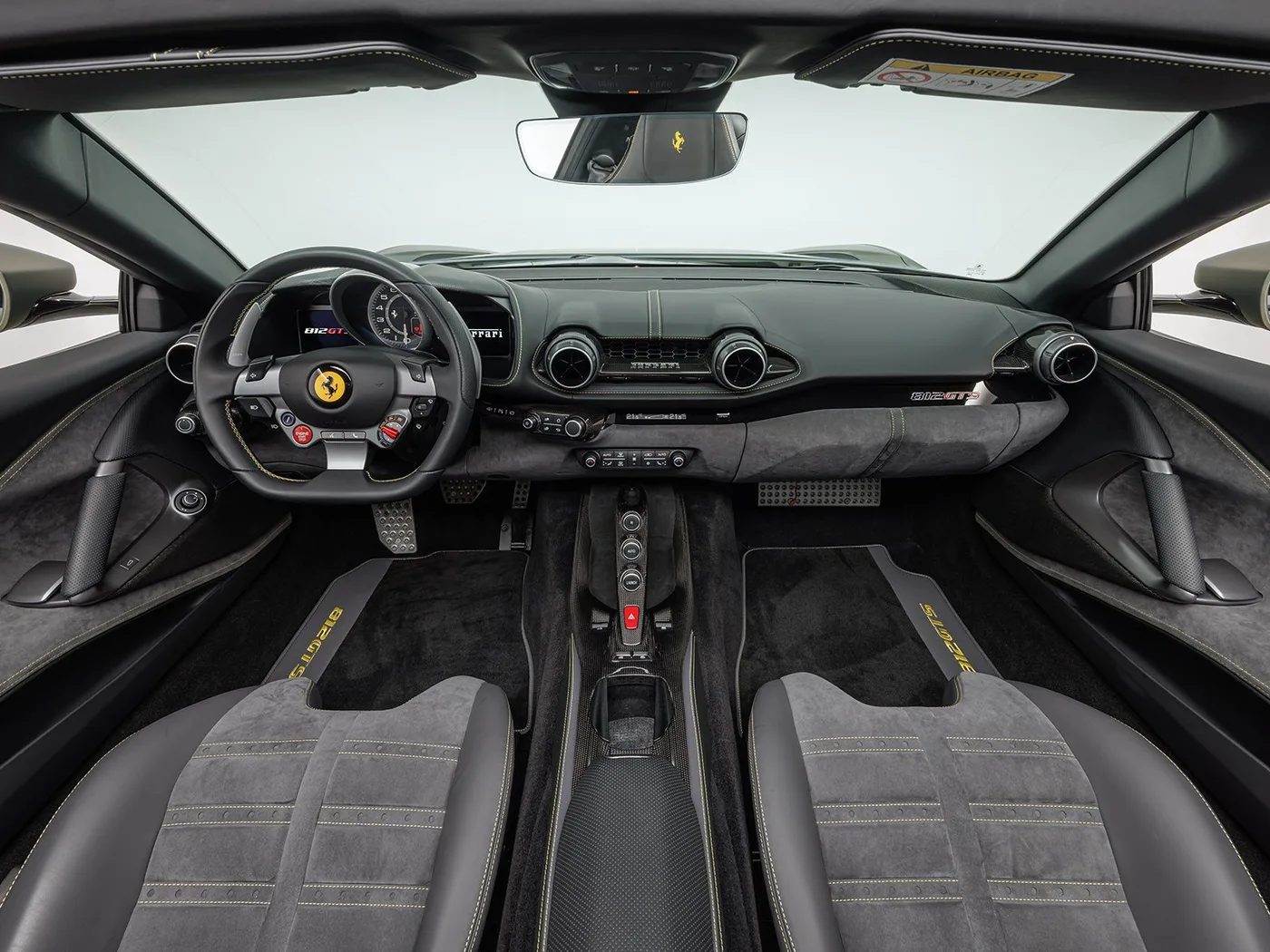 2021 Ferrari 812 GTS proposée par un concessionnaire spécialisé à Böblingen, Allemagne, photo 4 sur 15
