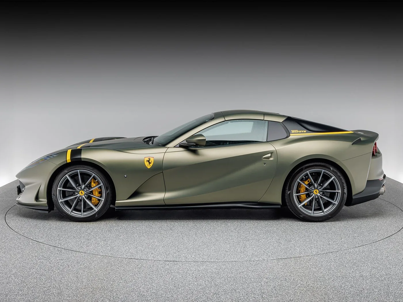 2021 Ferrari 812 GTS proposée par un concessionnaire spécialisé à Böblingen, Allemagne, photo 6 sur 15