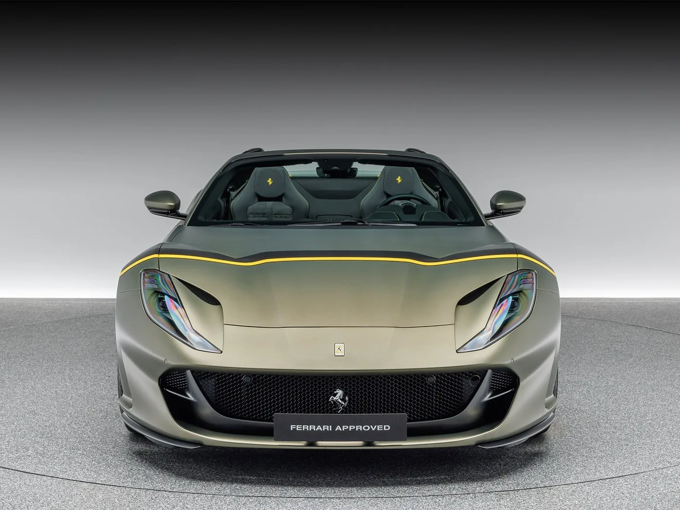 2021 Ferrari 812 GTS proposée par un concessionnaire spécialisé à Böblingen, Allemagne, photo 10 sur 15