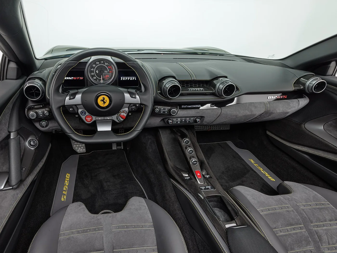 2021 Ferrari 812 GTS proposée par un concessionnaire spécialisé à Böblingen, Allemagne, photo 12 sur 15