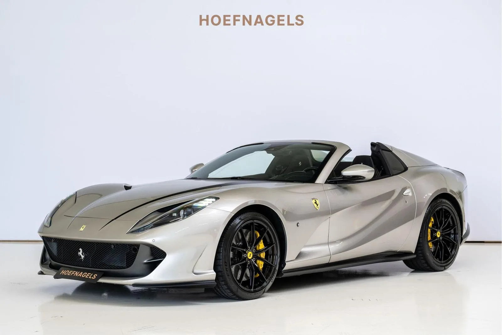 2021 Ferrari 812 GTS angeboten von einem Fachhändler in Velddriel, Niederlande, Hauptfoto