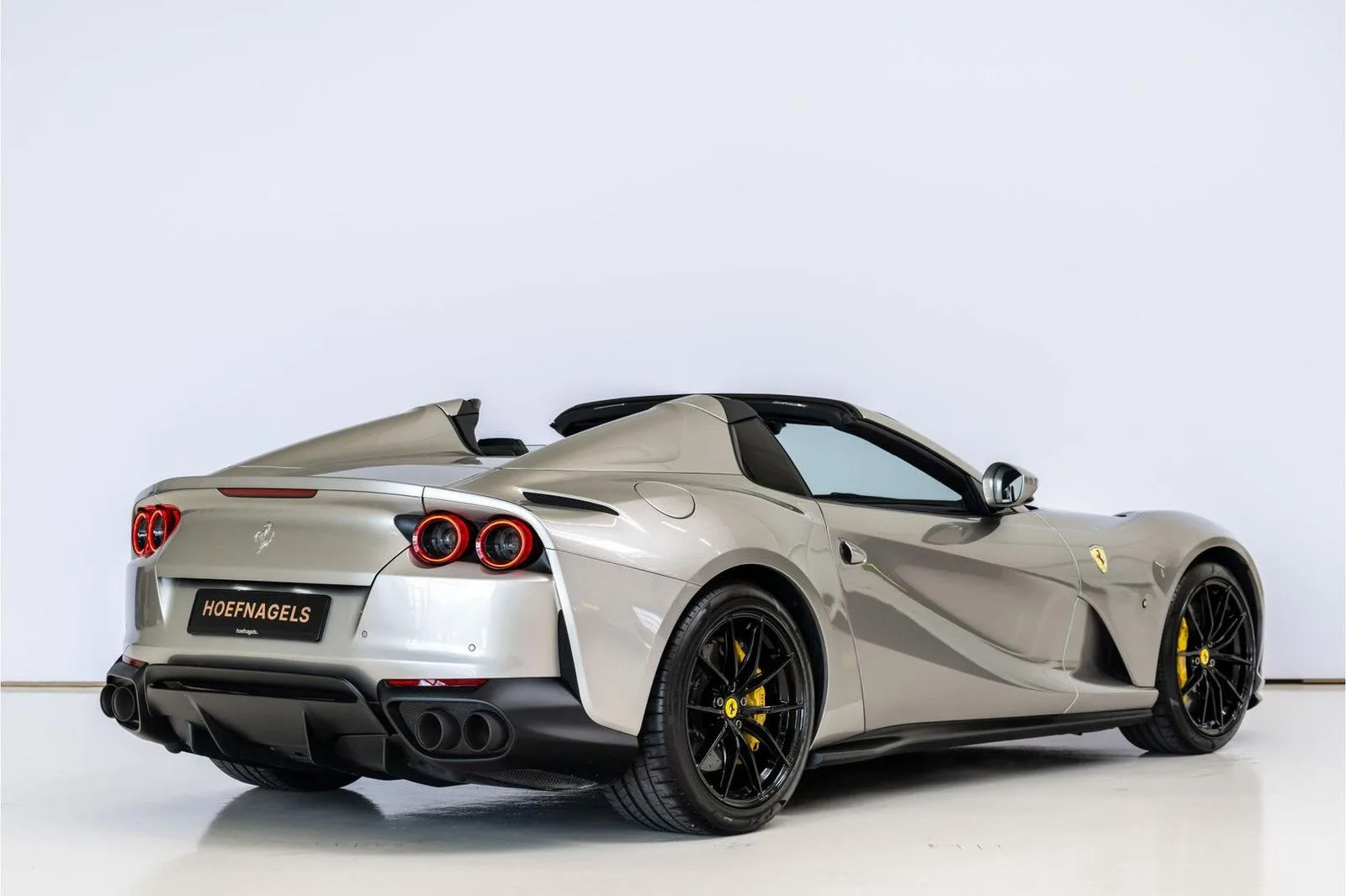 2021 Ferrari 812 GTS, 5/25