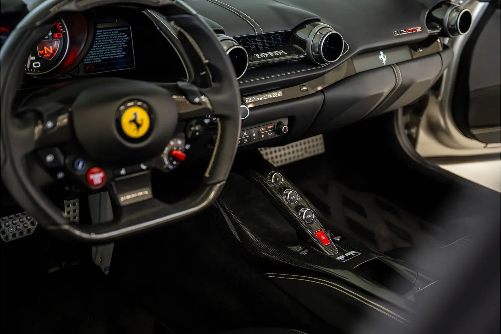 2021 Ferrari 812 GTS, 15/25