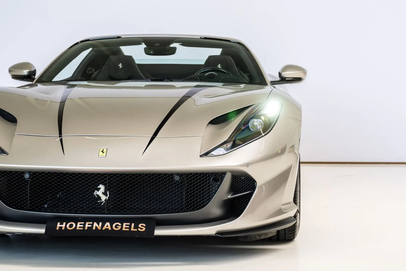 2021 Ferrari 812 GTS, 23/25